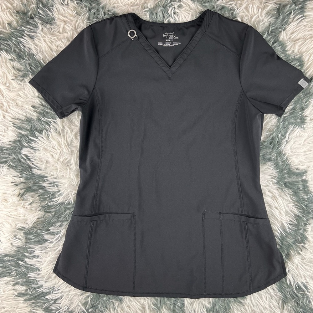 Cherokee Infinity Women’s scrub top Size Small Black